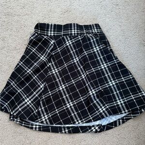 SHEIN Black and White Plaid Skort